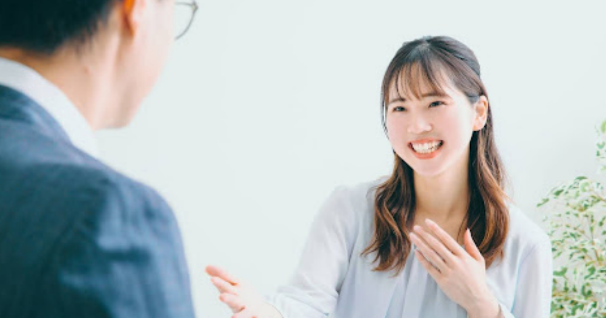 カジュアル面談とは？落ちることはある？面接との違いや流れ・服装まで徹底解説